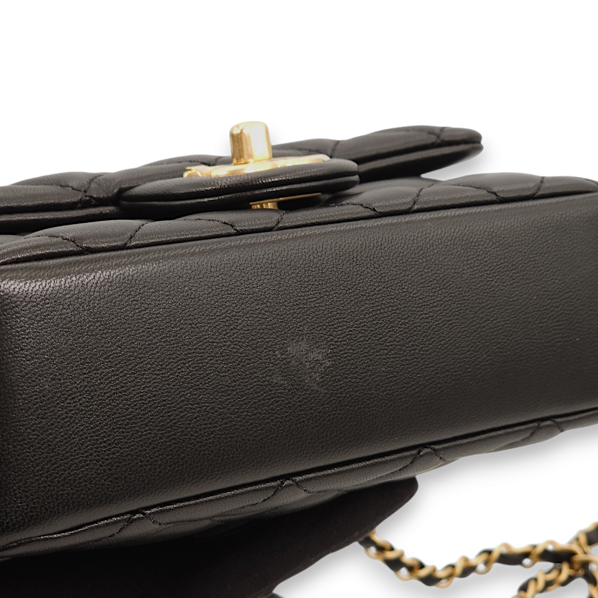 Seasonal Flap with Pearls Mini Black Shoulder Bag in Lambskin, Gold hardware - Image 5