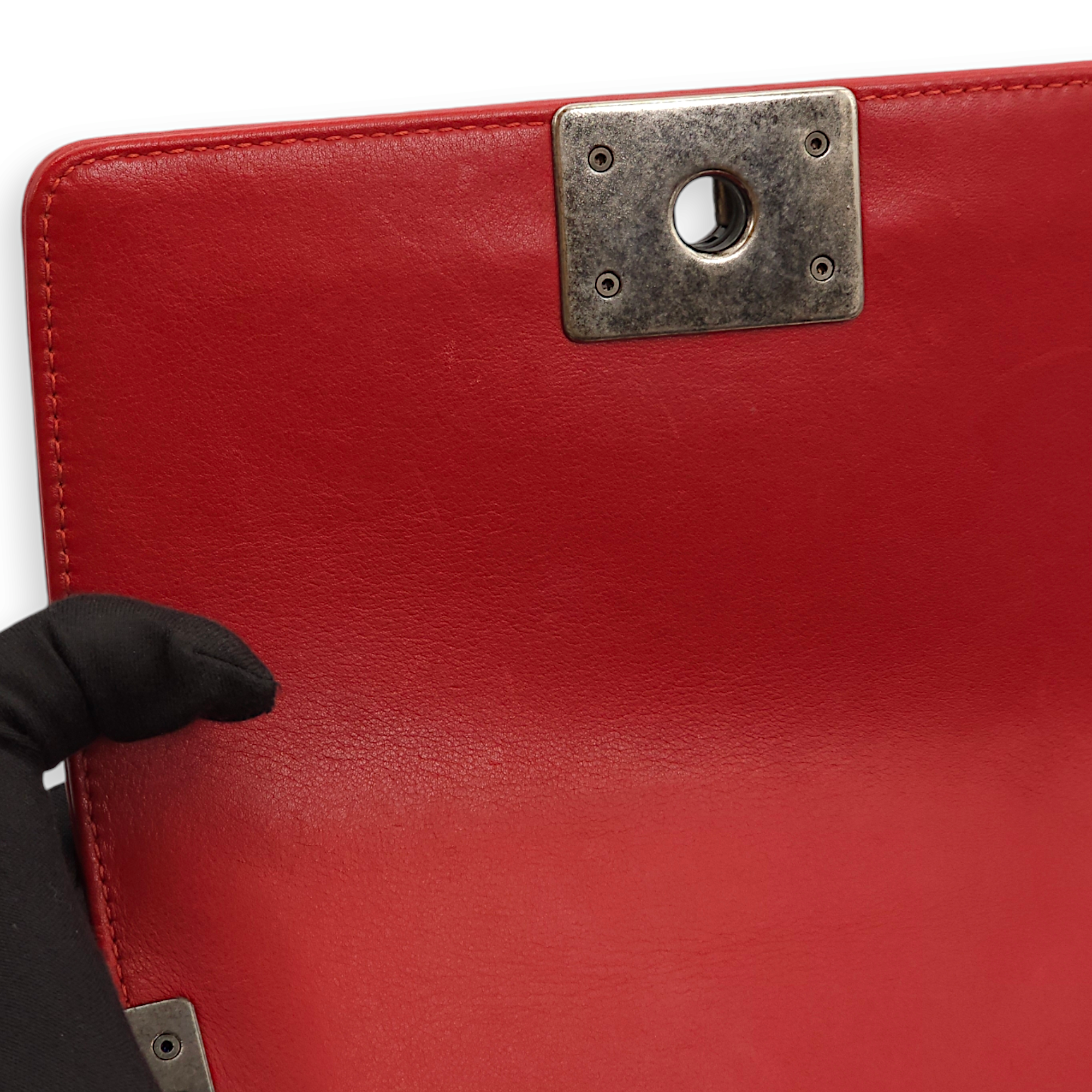 Quilted Le Boy (20cm) Small Red Shoulder Bag in Lambskin, Ruthenium hardware - Image 19