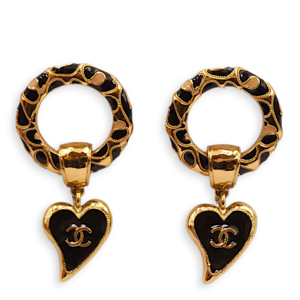 Round Dangling Heart Black/Gold Earrings, Gold hardware