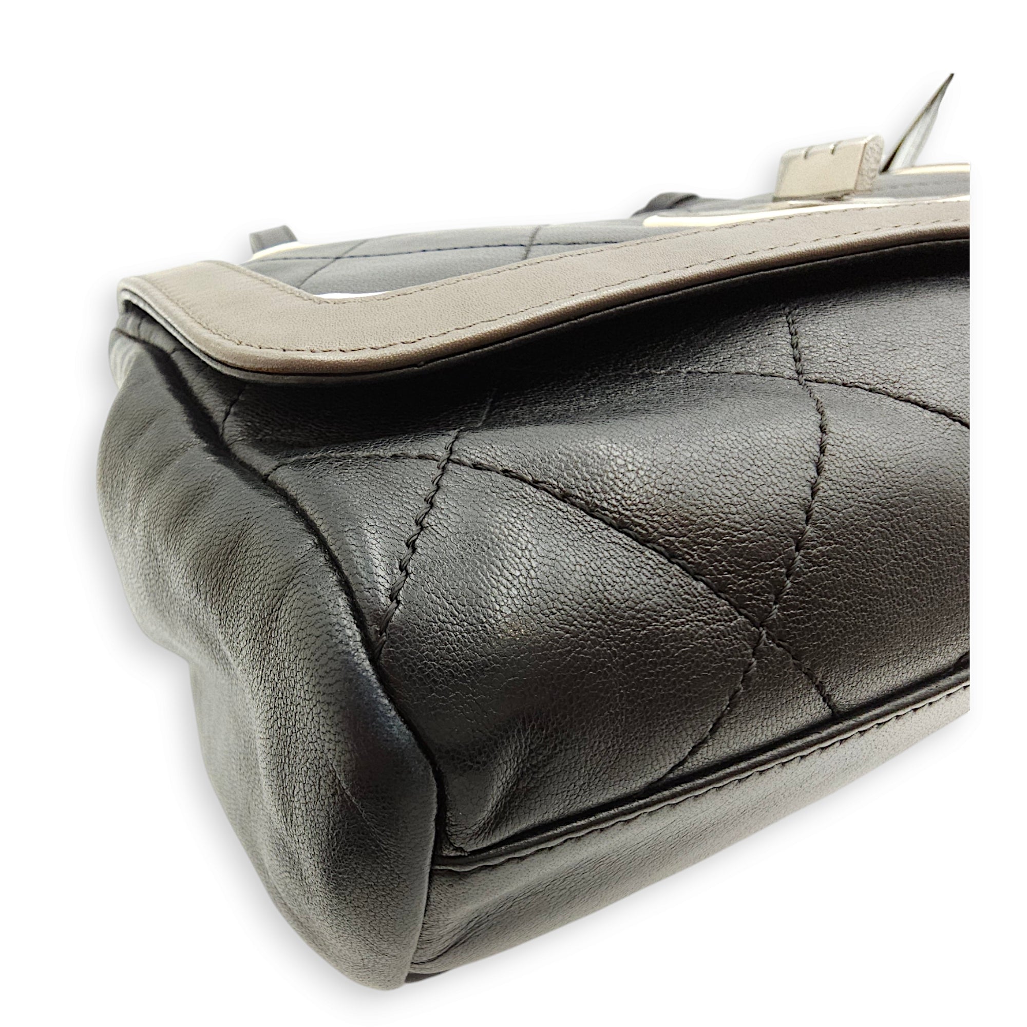 Reissue Seasonal Flap 25x15x9cm Black, grey, white Shoulder Bag in Lambskin, Silver hardware - Image 10
