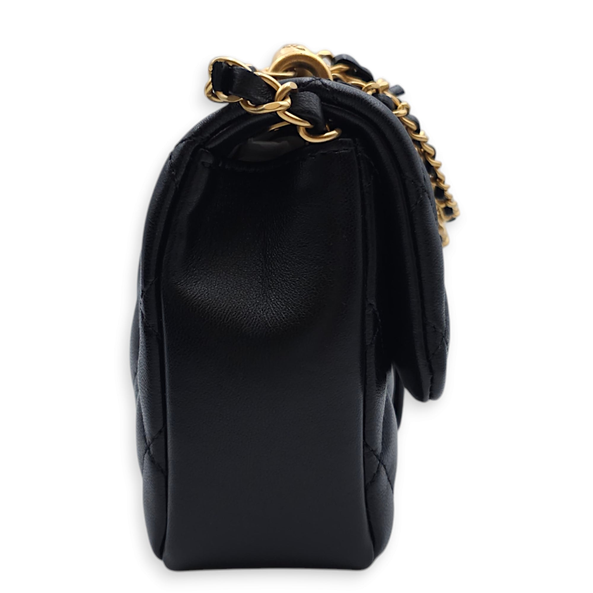 Seasonal Mini Flap with Pearl Chain 17x12x5cm Black Shoulder Bag in Lambskin, Gold hardware - Image 4