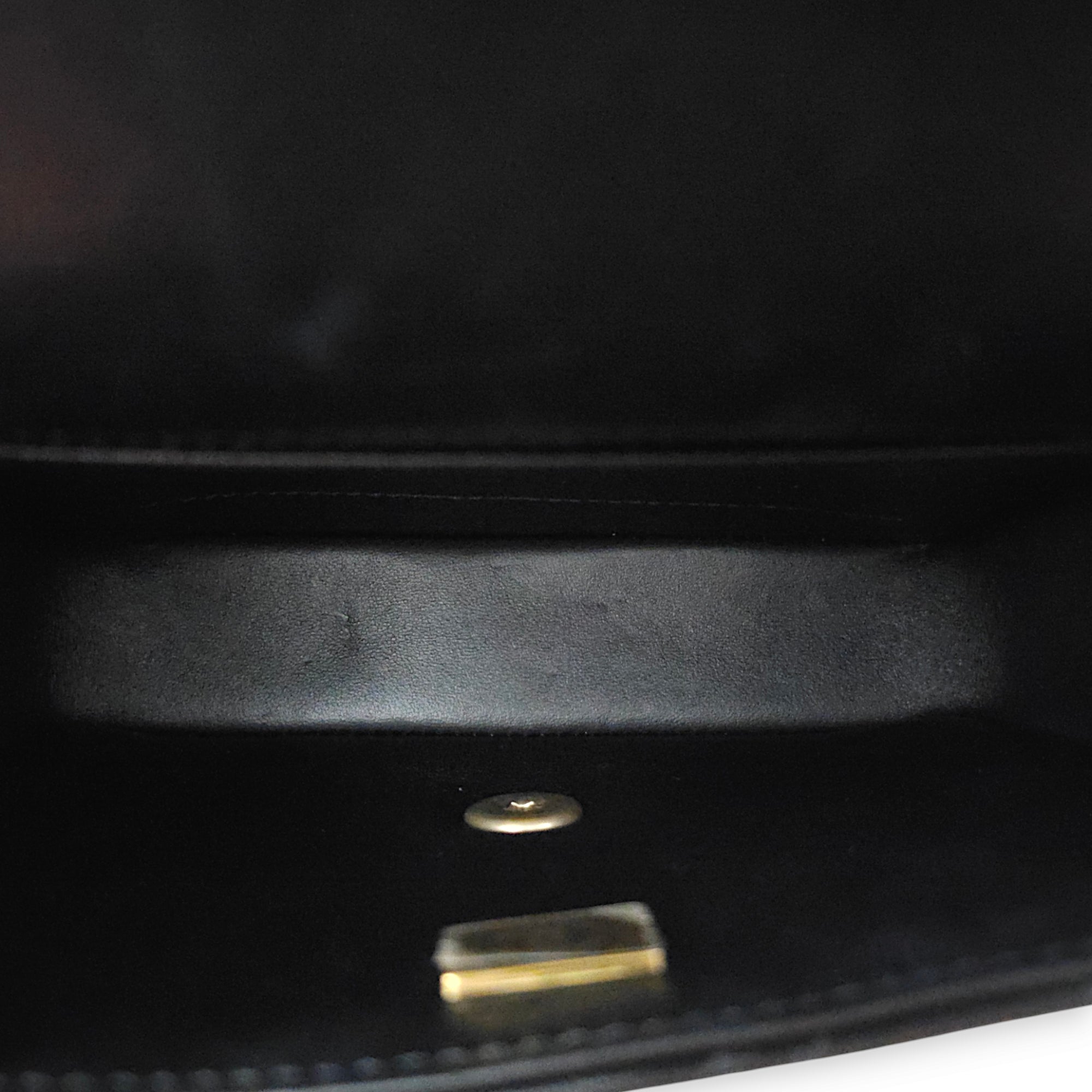 Seasonal Mini Flap with Pearl Chain 17x12x5cm Black Shoulder Bag in Lambskin, Gold hardware - Image 6