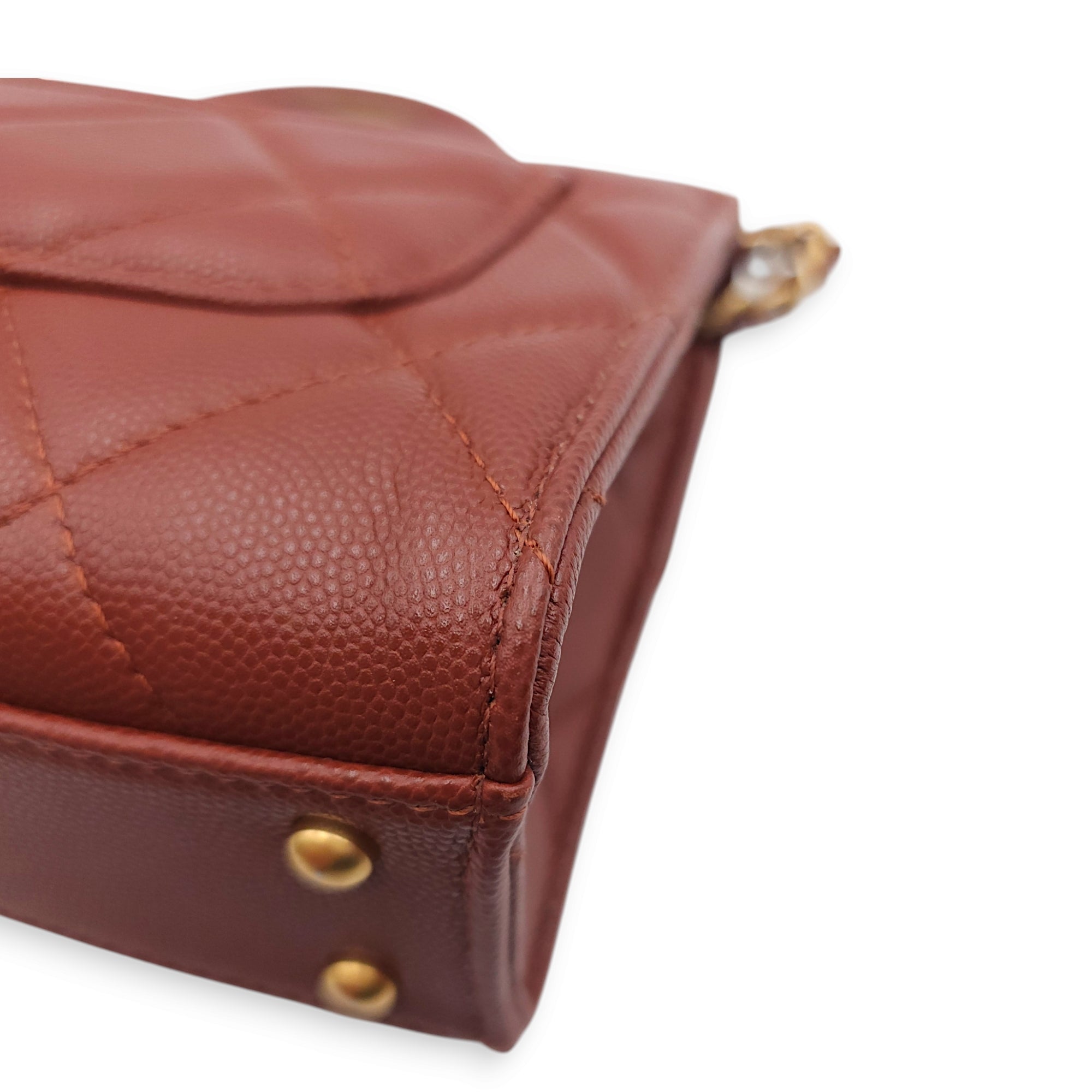 Seasonal Mini Flap with Top Handle 18x13x7cm Brown Crossbody Bag in Caviar Leather, Gold hardware - Image 2