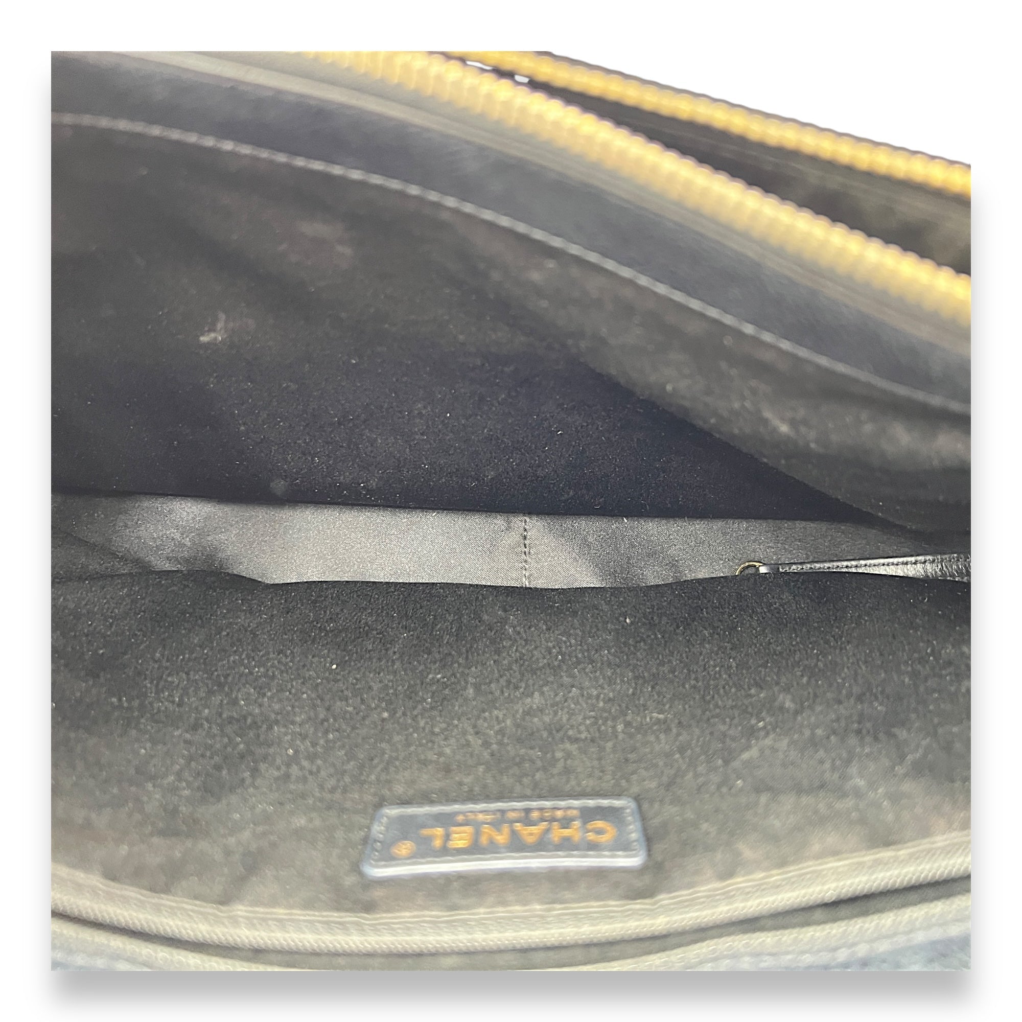 GST Large Black Tote Bag in Caviar Leather, Gold hardware - Image 11