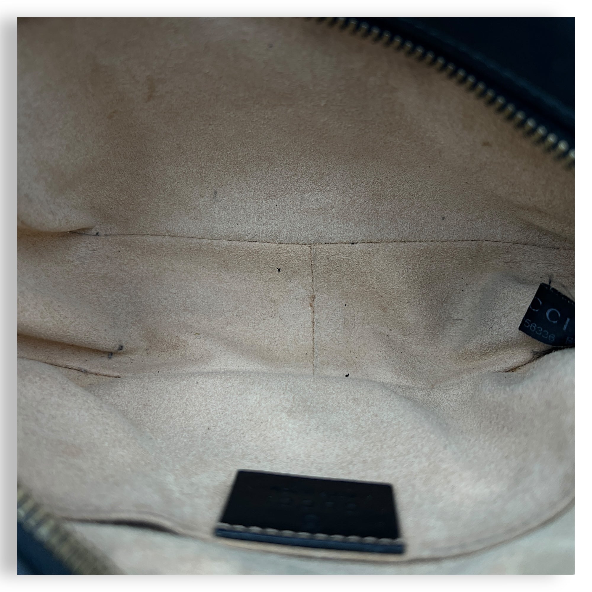 GG Marmont Mini Black Crossbody Bag in Calfskin, Gold hardware - Image 11