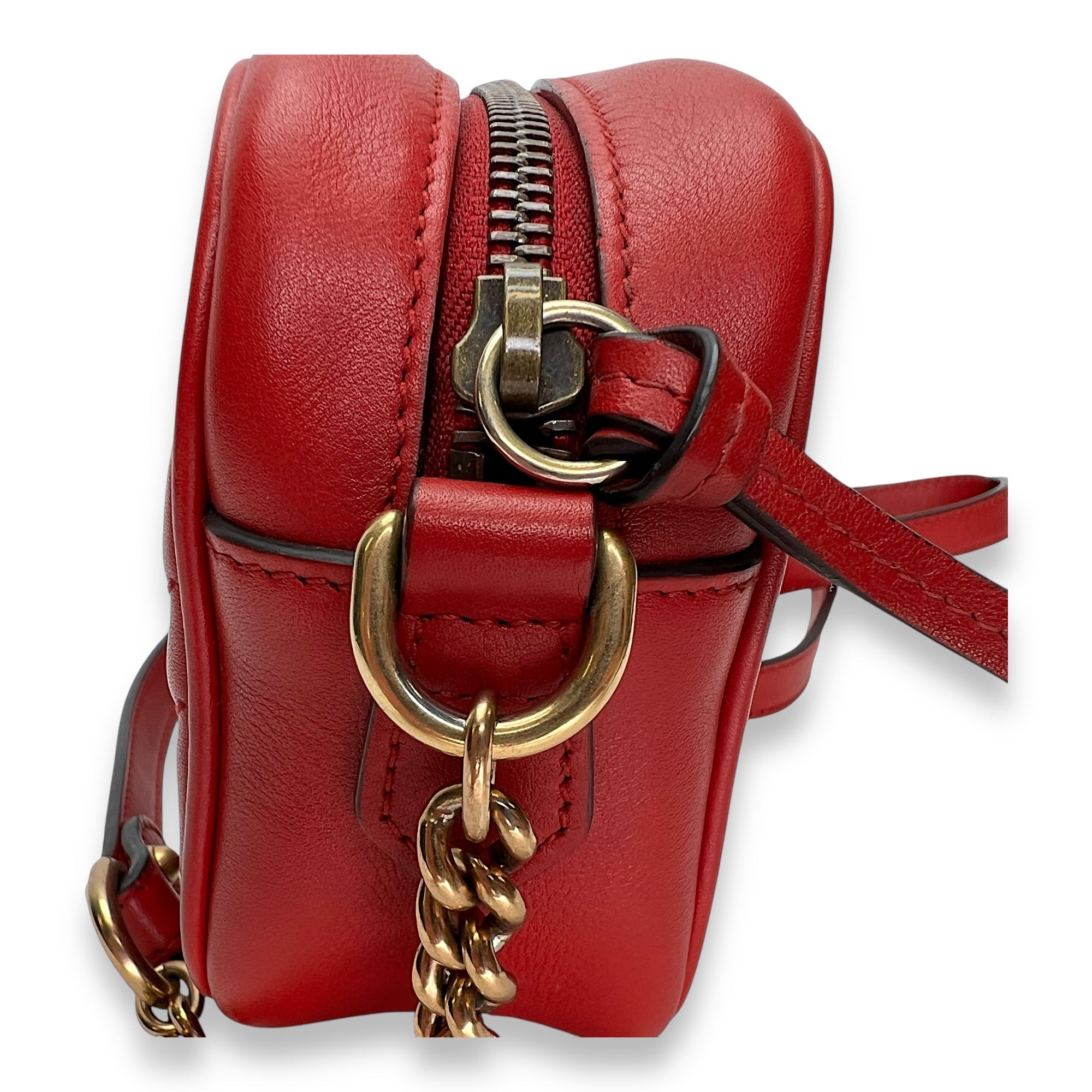 GG Marmont NA Crossbody Bag Red in Calfskin, Gold - Image 7