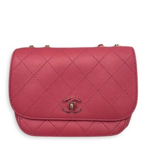 Quilted Flap Shoulder bag in Calfskin, Light Gold Hardware