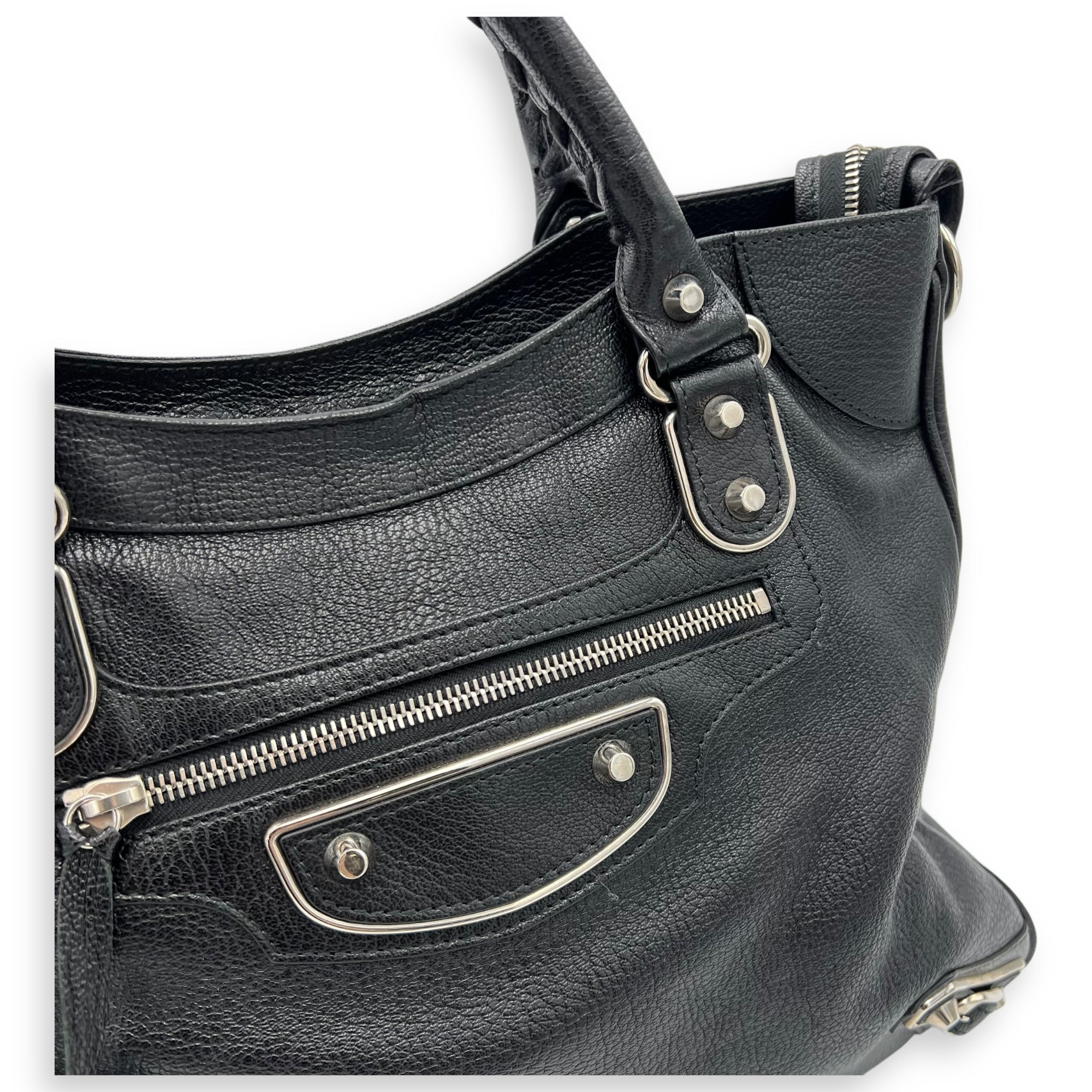 Metallic Edge Velo Black Top Handle Bag in Goat Leather, Silver hardware - Image 6