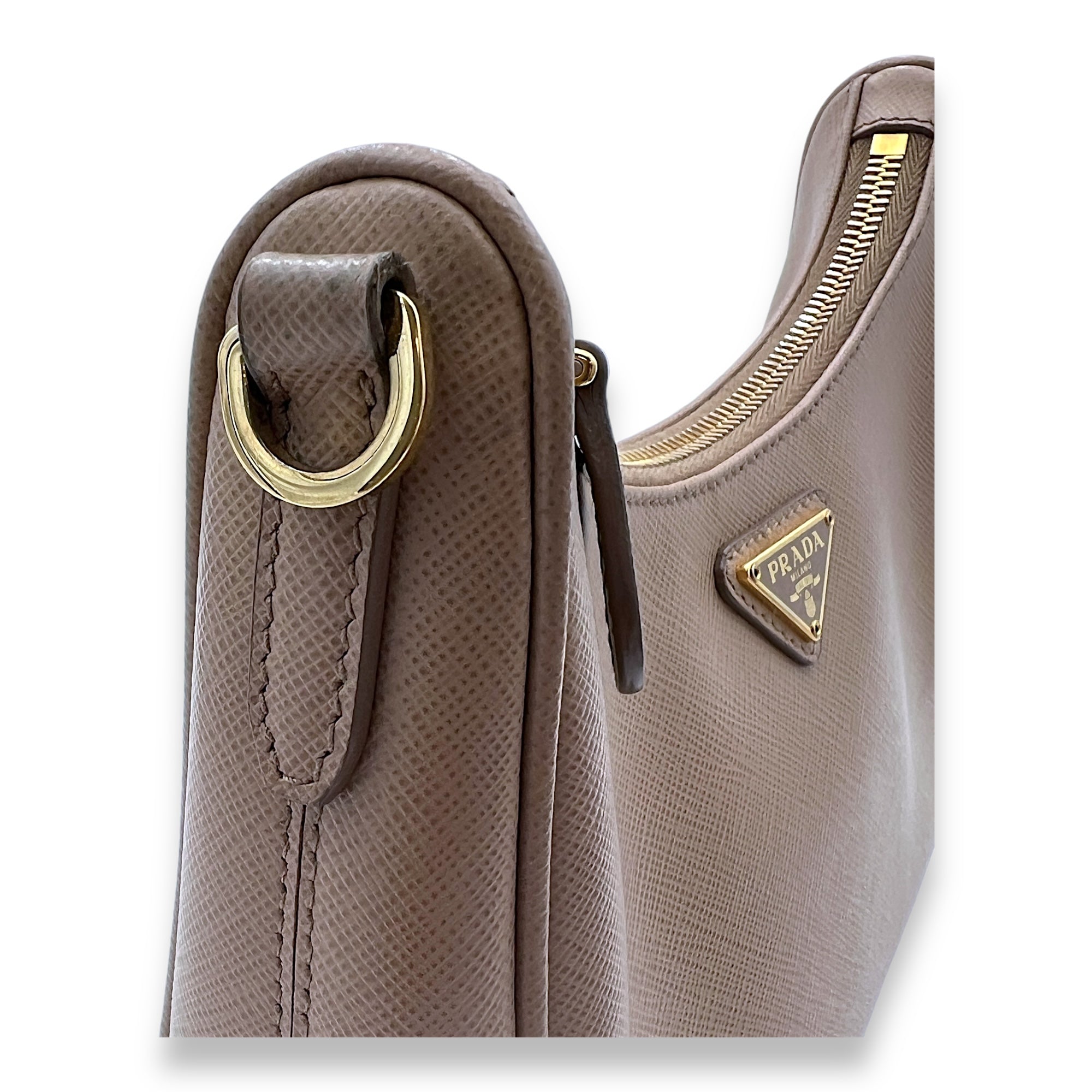 Re-Edition 2005 Crossbody bag in Saffiano leather, Gold Hardware - Image 8