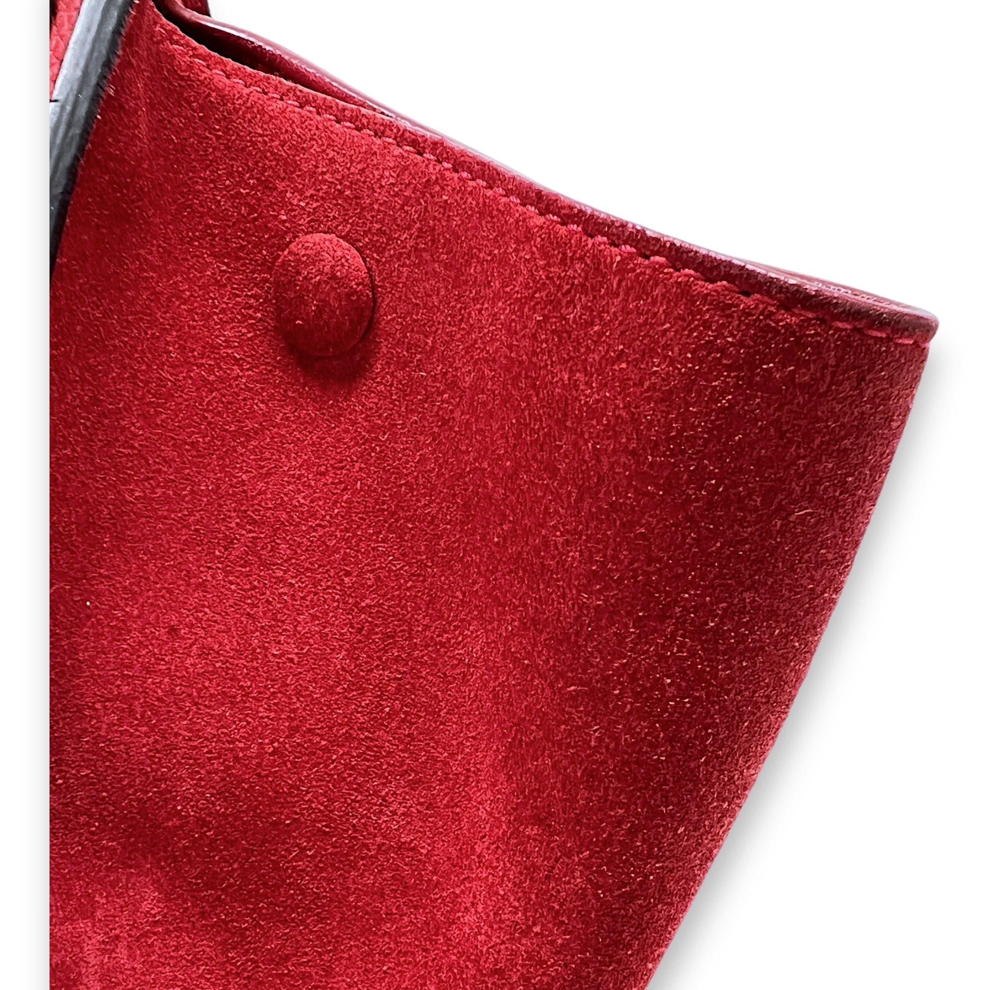 Trapeze Medium Top handle bag in Calfskin, Gold Hardware - Image 8