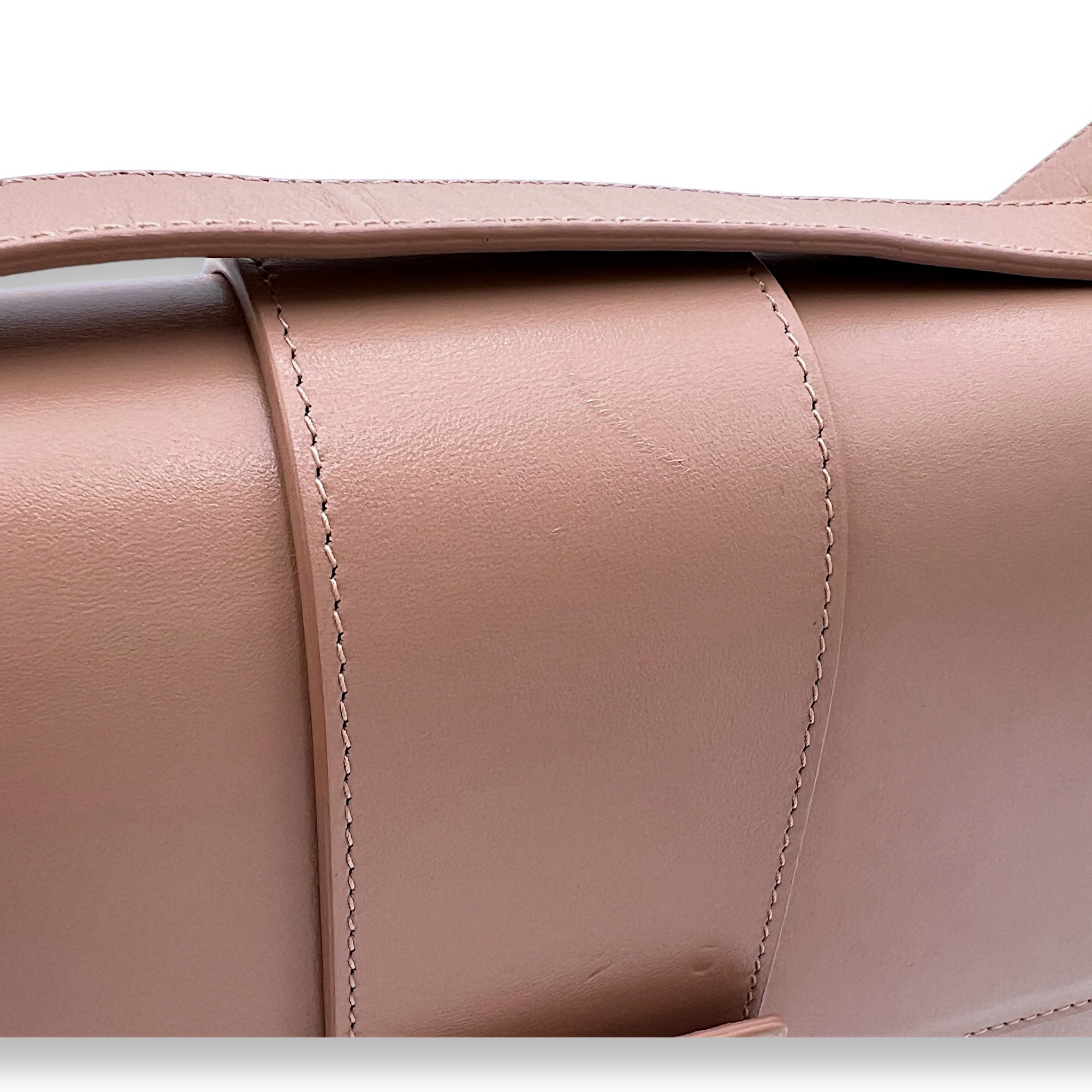 Montaigne 30 Shoulder bag in Calfskin, Gold Hardware - Image 8