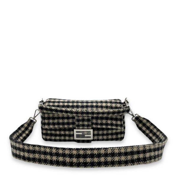 Houndstooth Baguette Black/White Shoulder Bag in Wool, Silver hardware - Image 8