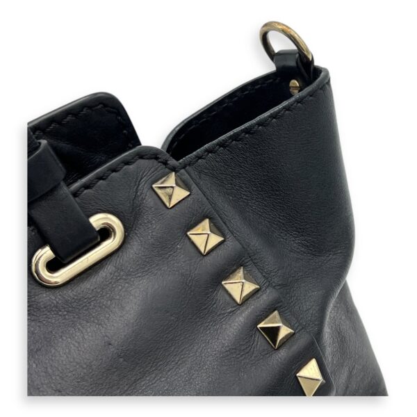 Rockstud Top handle bag in Calfskin, Silver Hardware - Image 8