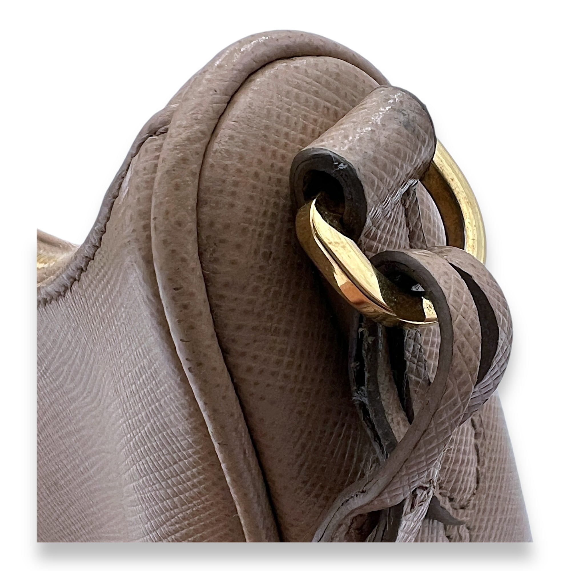 Re-Edition 2005 Crossbody bag in Saffiano leather, Gold Hardware - Image 9