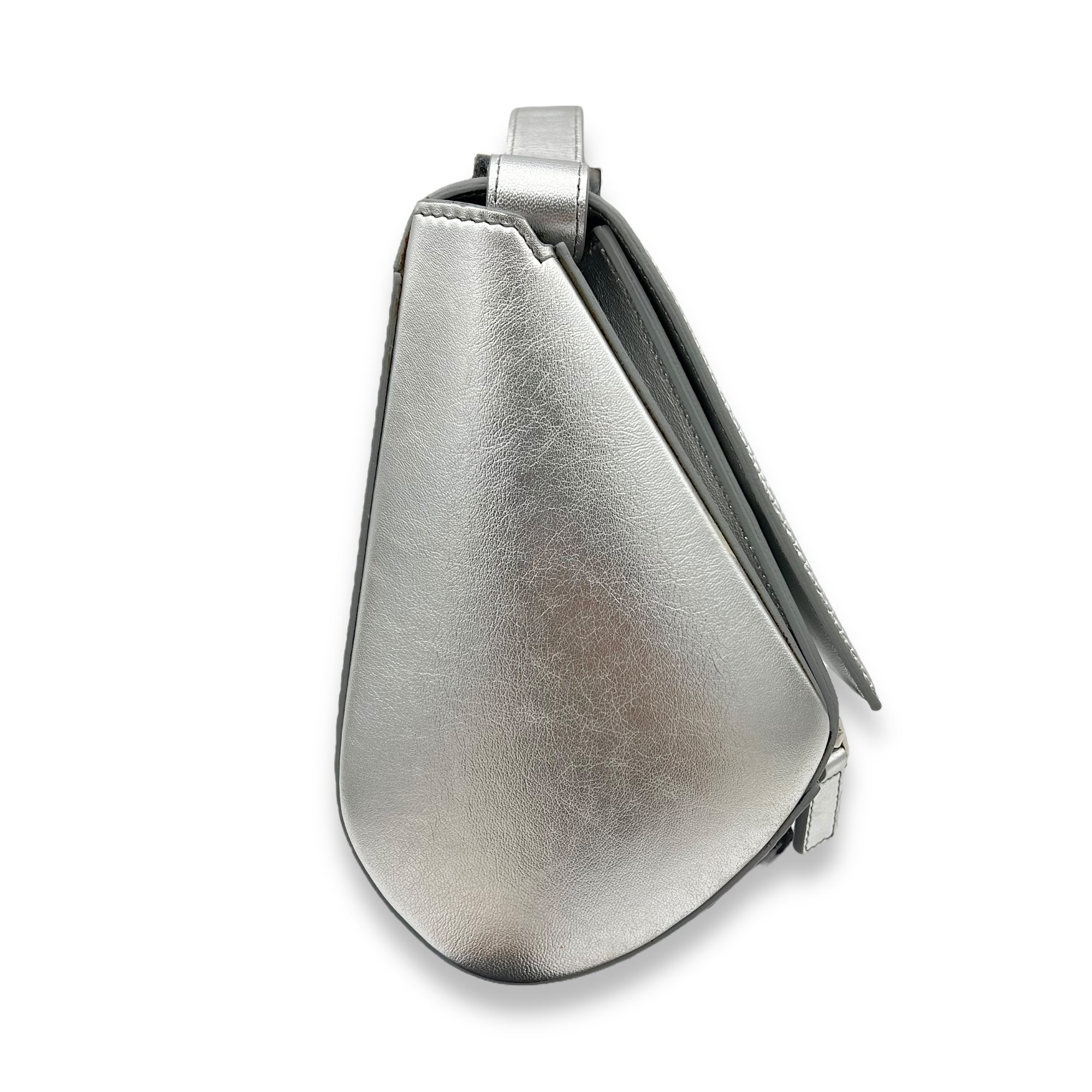 Pandora Box Medium Silver Crossbody Bag in Lizard Embossed Calfskin, Silver hardware - Image 3
