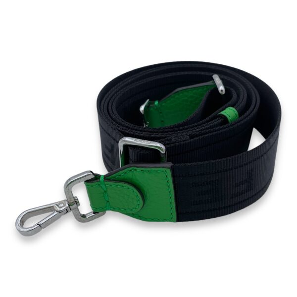 ISeeU Small Green Top Handle Bag in Calfskin, Silver hardware - Image 15