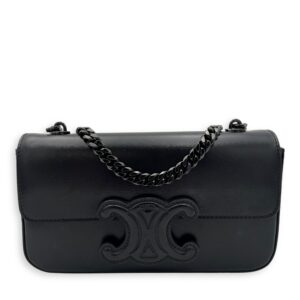 Triomphe Chain Black Shoulder Bag in Calfskin, Acetate hardware