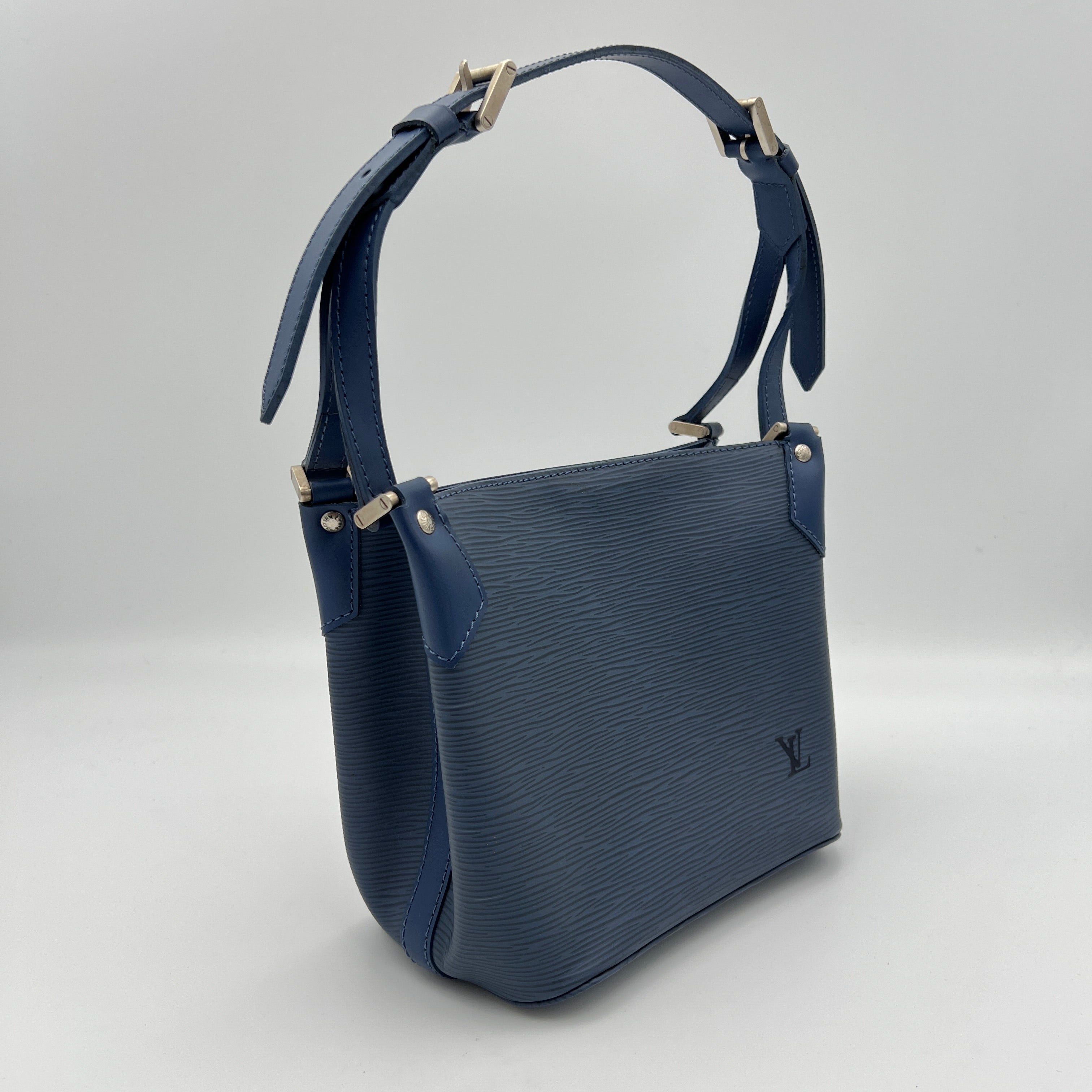 Mandara Blue Top Handle Bag in Epi Leather, Brushed Silver hardware - Image 3
