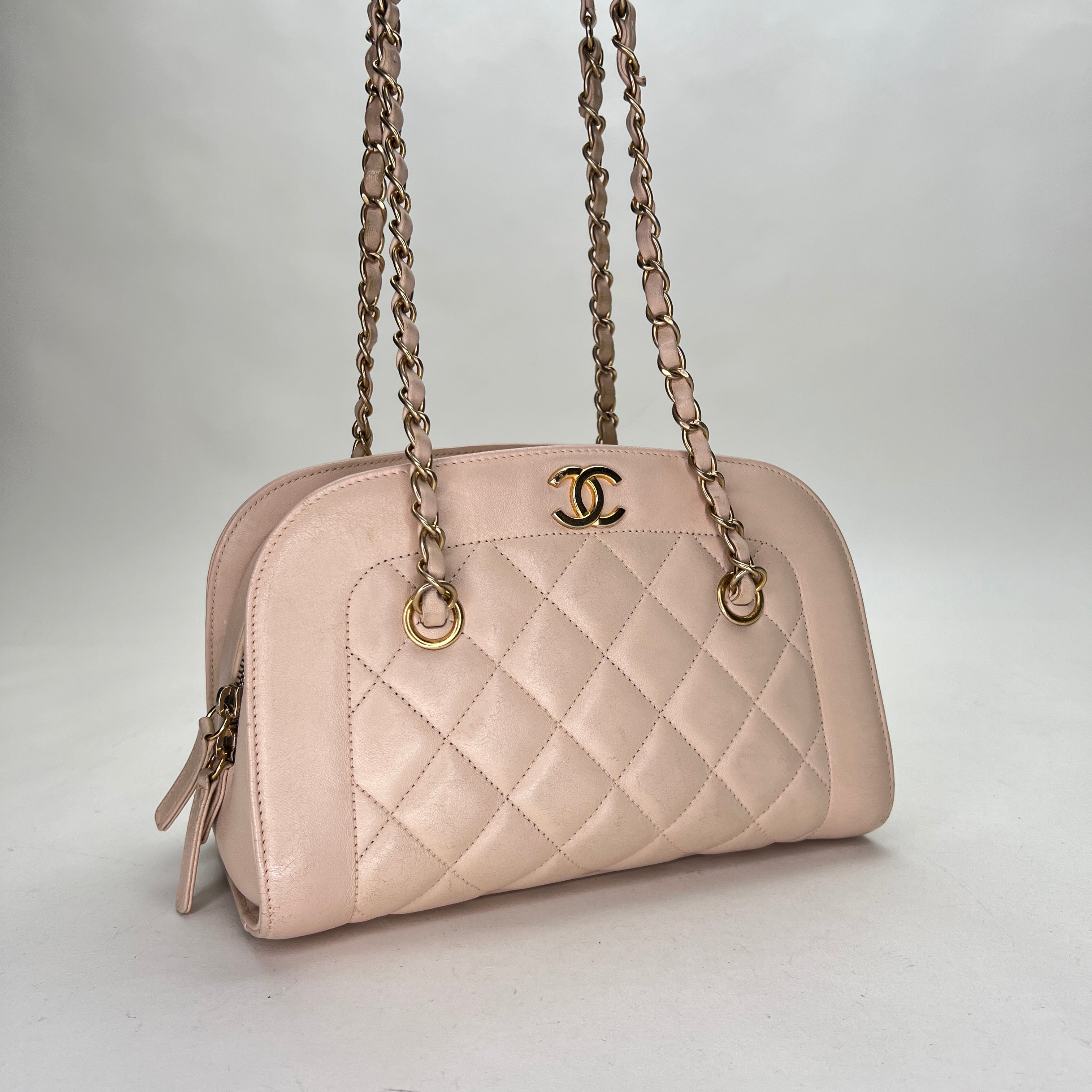Zip Around Quilted Beige Shoulder Bag in Lambskin, Gold hardware - Image 6