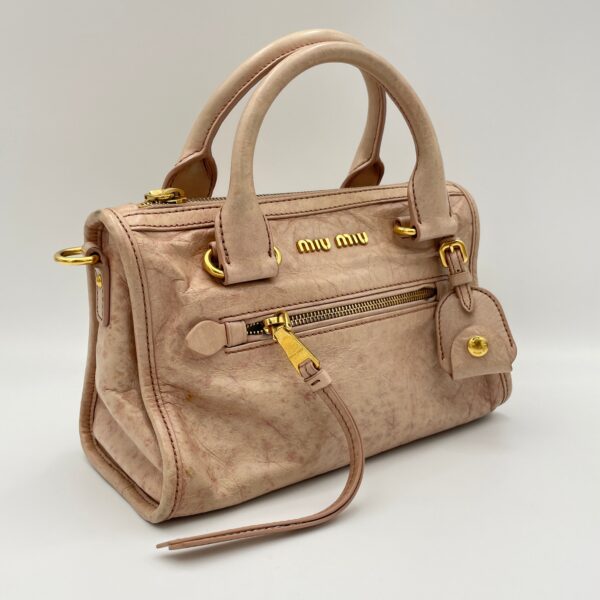 Vitello Shine Bauletto Satchel Pink Top Handle Bag in Distressed Leather, Gold hardware - Image 3