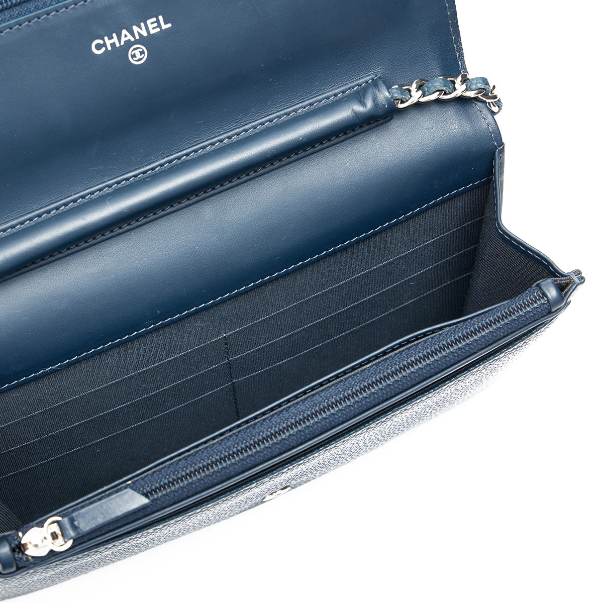 Timeless CC Blue Wallet on Chain in Caviar Leather, Silver hardware - Image 6