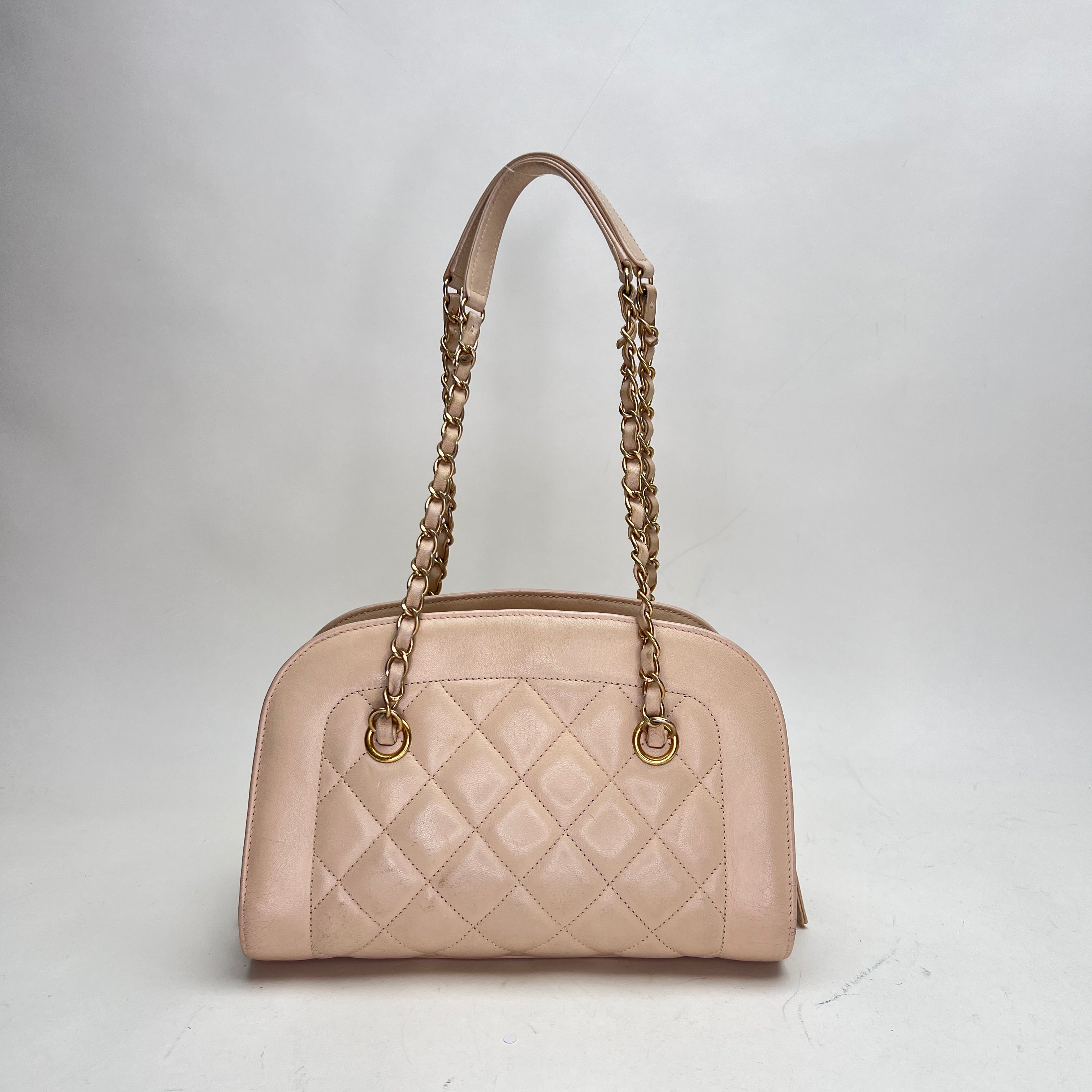 Zip Around Quilted Beige Shoulder Bag in Lambskin, Gold hardware - Image 2