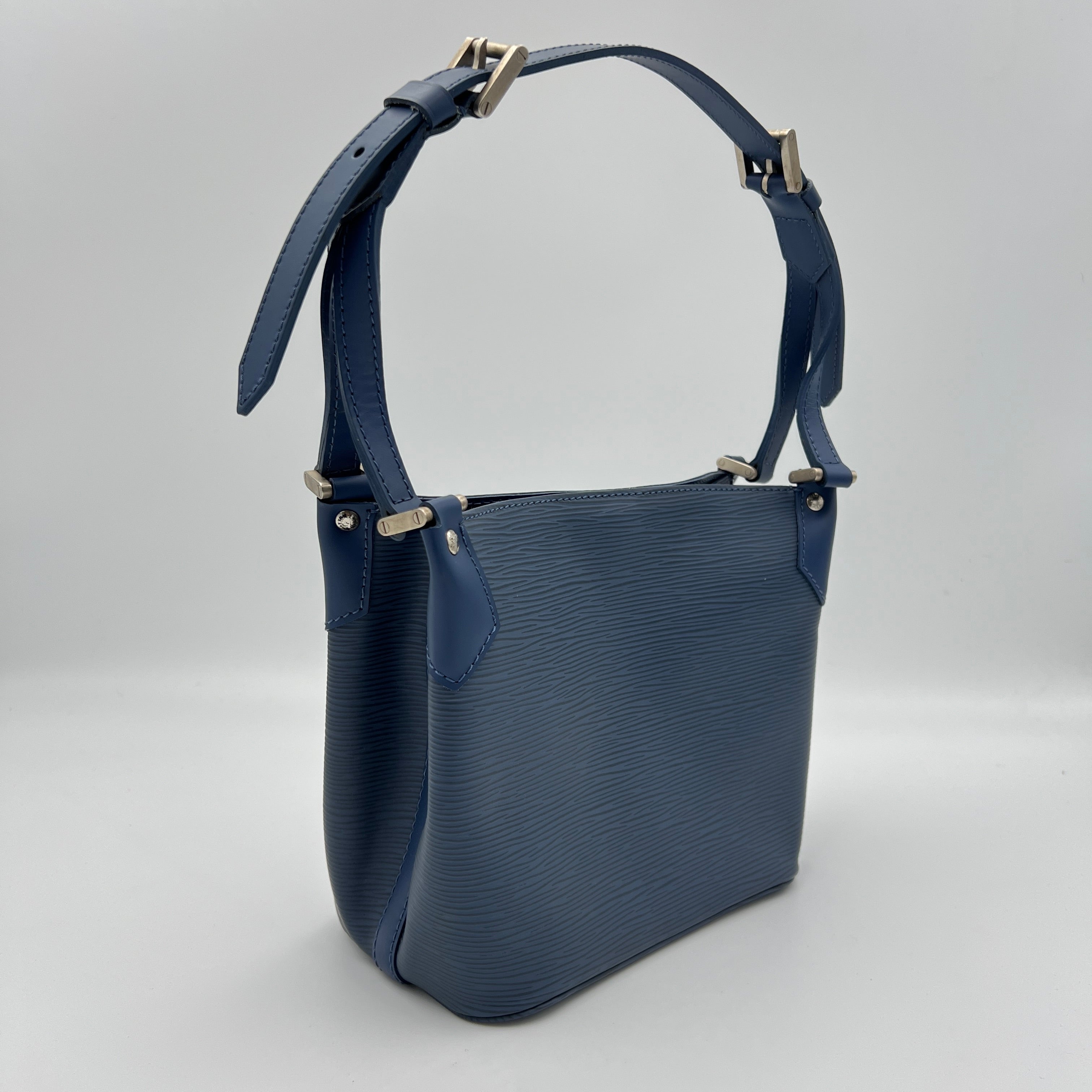 Mandara Blue Top Handle Bag in Epi Leather, Brushed Silver hardware - Image 4